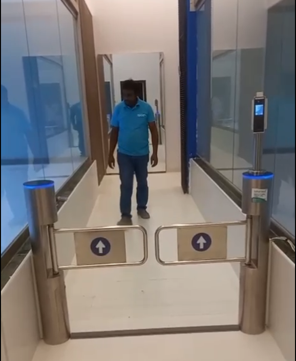 face recognition turnstile gate system succeed case in kuwait hospital